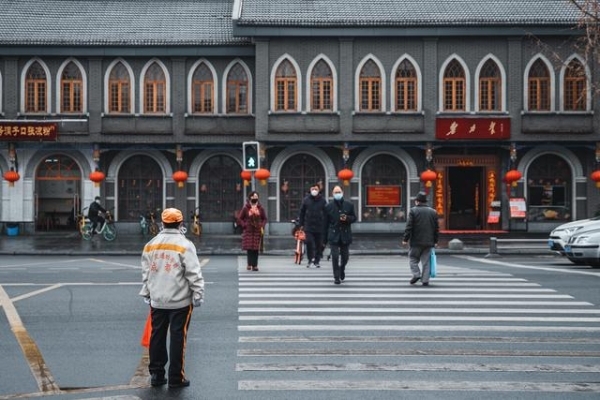 疫情下的实体商超保卫战：数字化转型到底是大雾重重还是时代喧哗